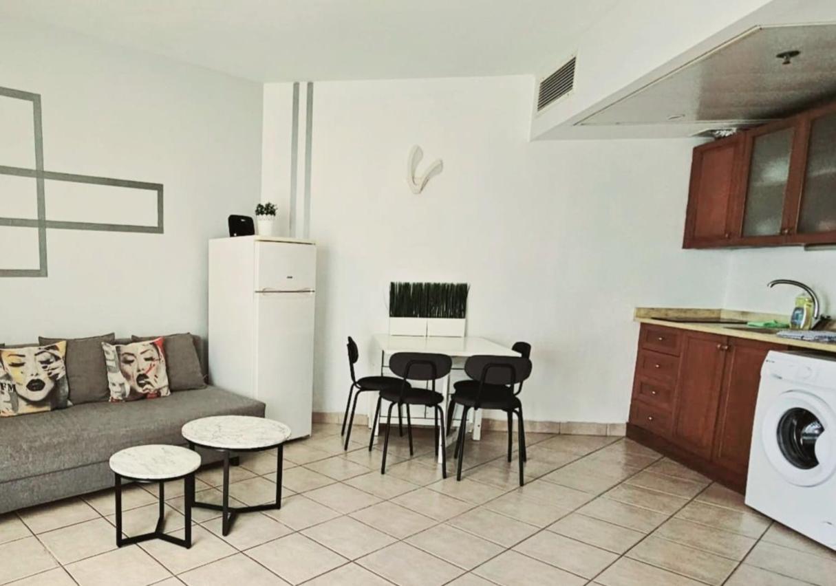 Go To Apartments In Leonardo 巴特亚姆 客房 照片
